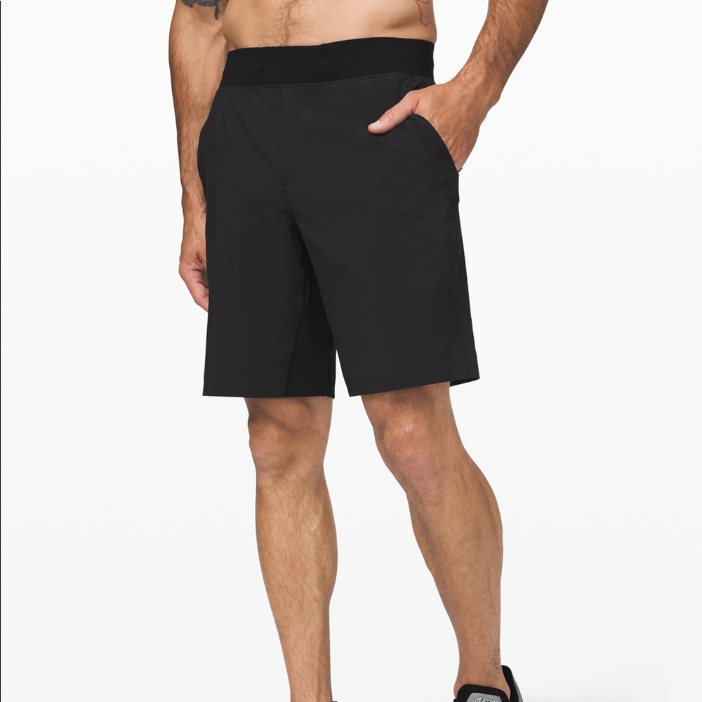 Lululemon black men’s shorts